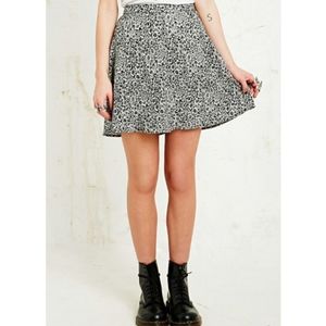 UO Kimchi Blue B/W Flower skater mini skirt
